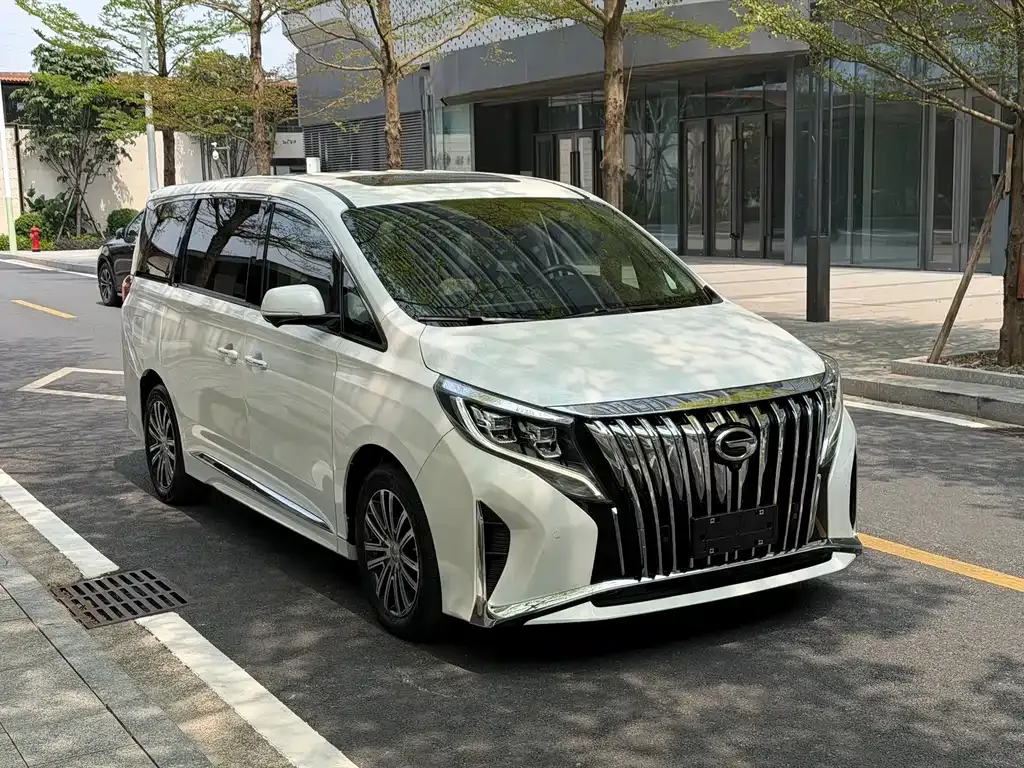 GAC Motor Trumpchi M8 — фото 9