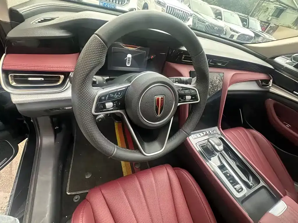 Hongqi H5 — фото 10