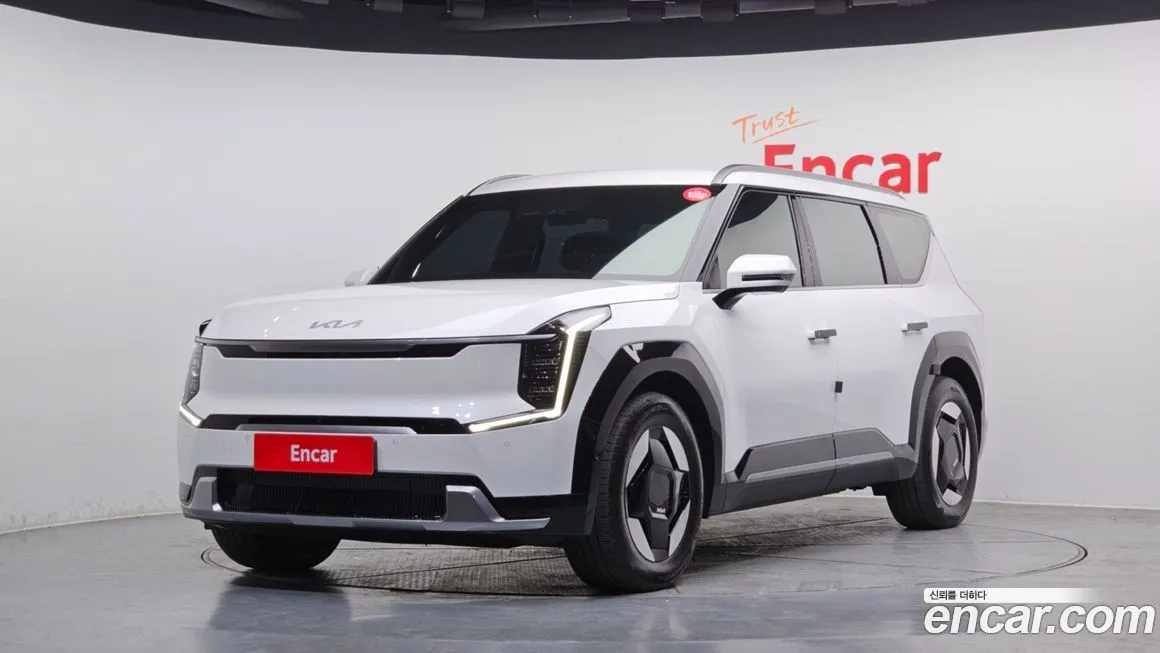 Kia EV9 2024 из KR, фото 1