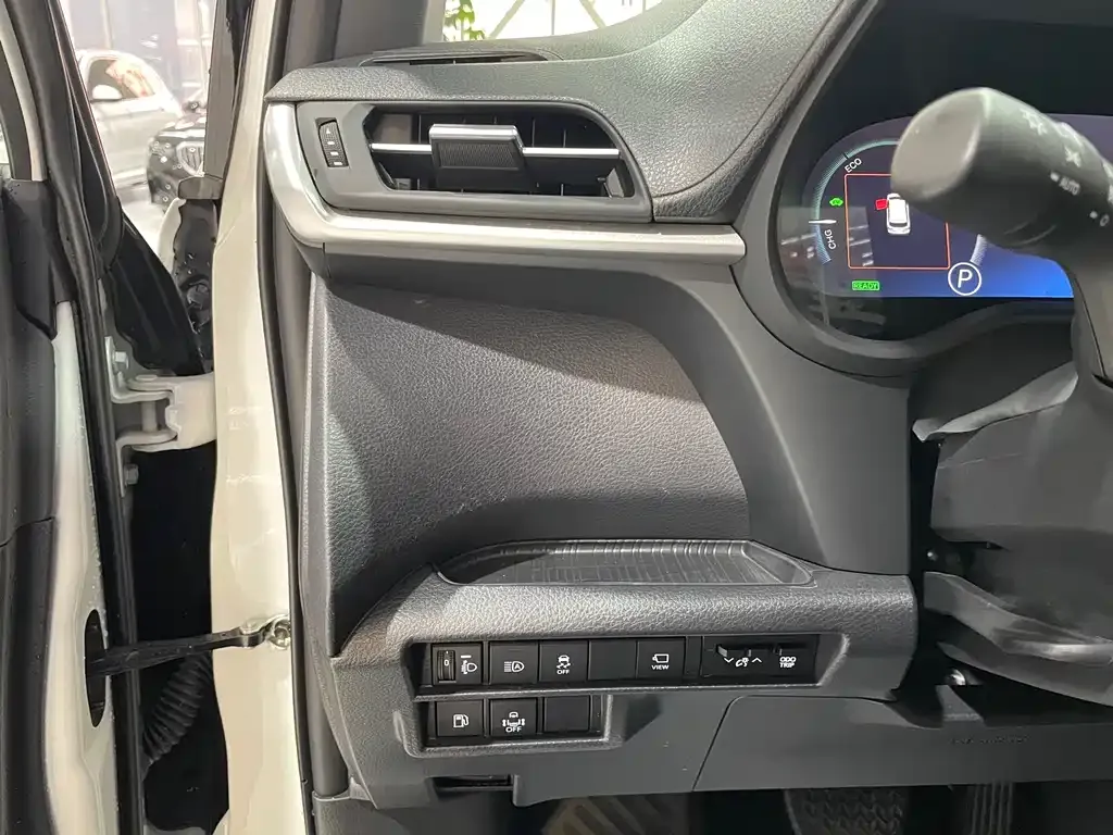 Toyota Granvia 2024 из CN, фото 8