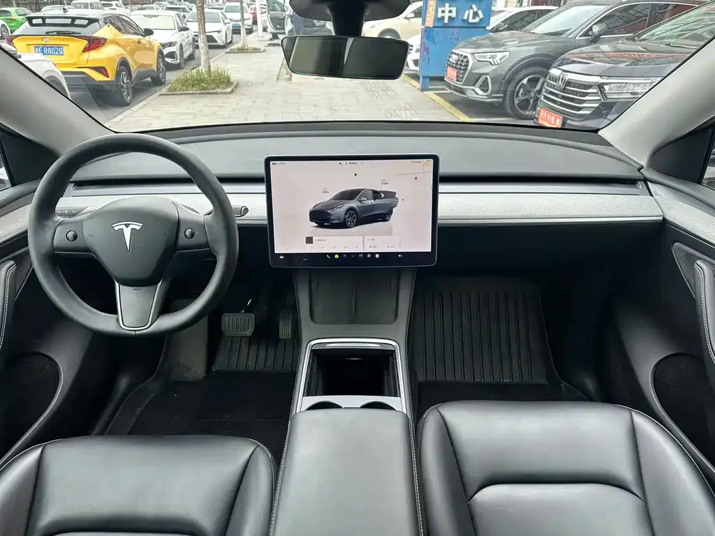 Tesla Model Y 2024 из CN, фото 3