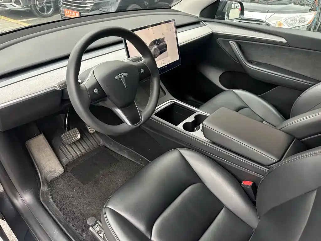Tesla Model Y 2024 из CN, фото 8