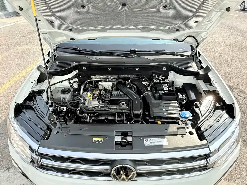 Volkswagen Tharu — фото 3