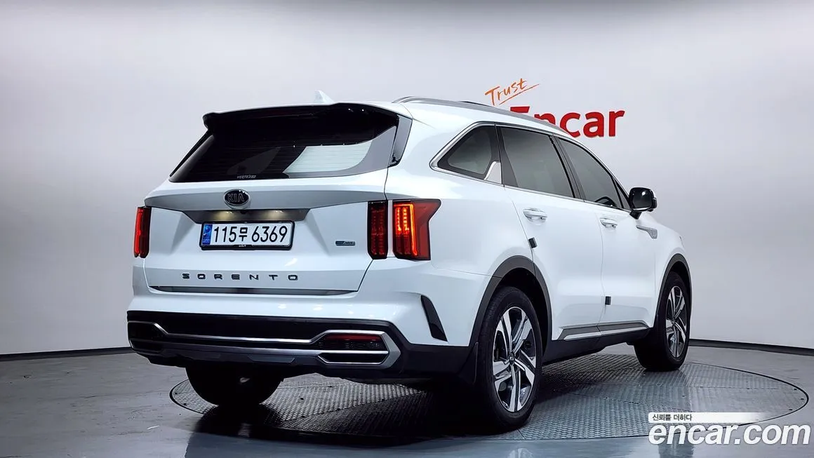 Kia Sorento — фото 3