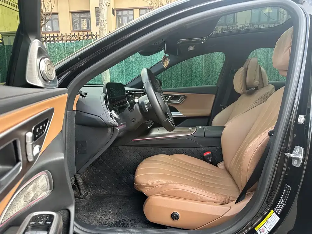 Mercedes-Benz E-Class 2024 из CN, фото 4