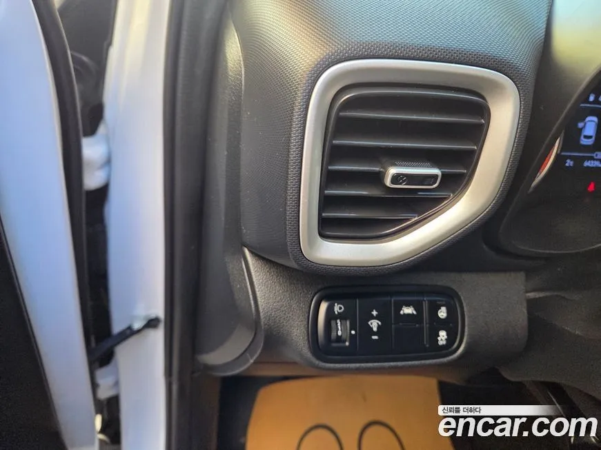 Hyundai Venue 2021 из KR, фото 3