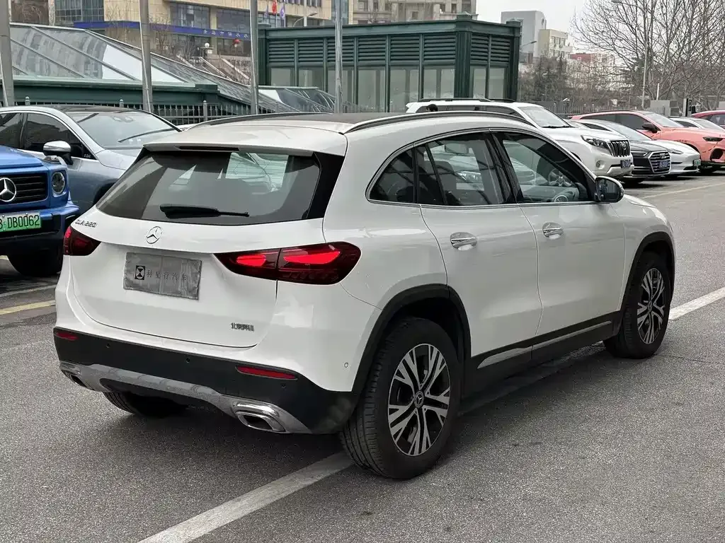 Mercedes-Benz GLA 2024 из CN, фото 8
