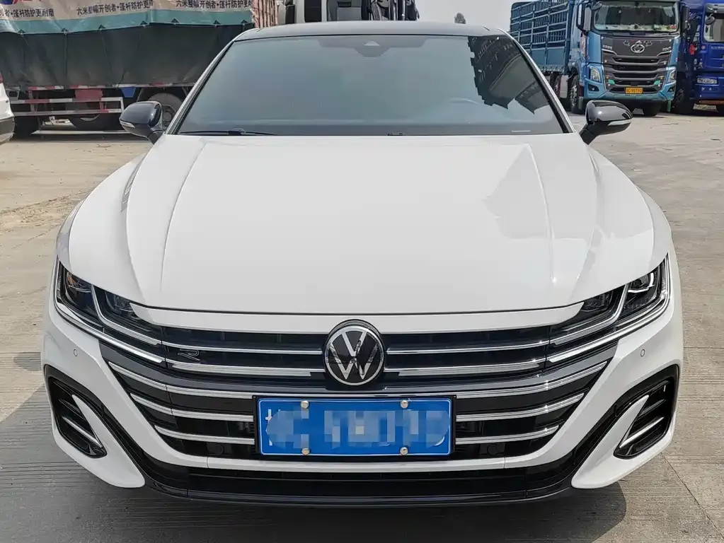 Volkswagen CC 2024 из CN, фото 6