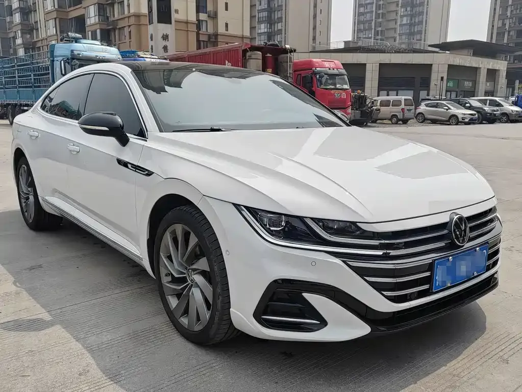 Volkswagen CC 2024 из CN, фото 8