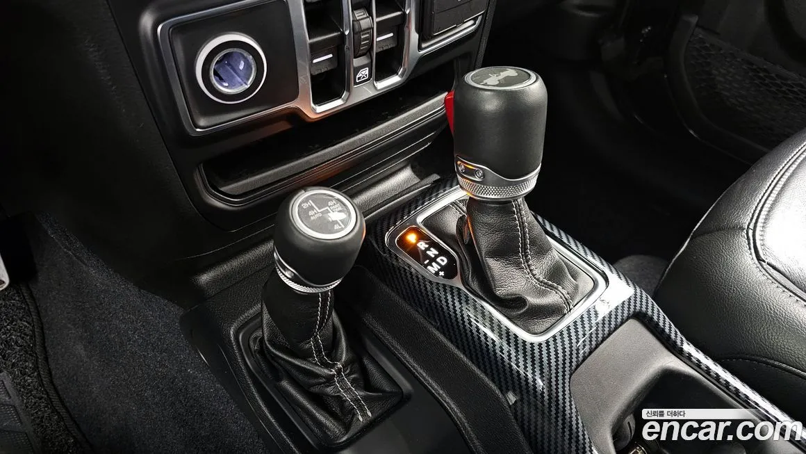 Jeep Wrangler 2022 из KR, фото 9