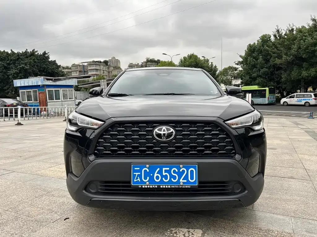 Toyota Corolla Cross 2024 из CN, фото 4