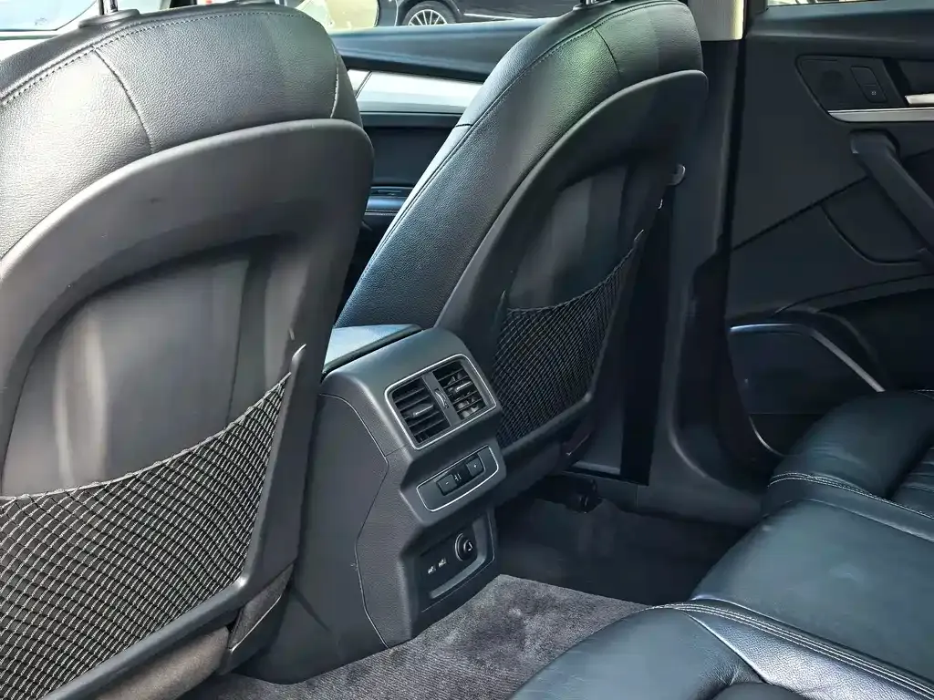 Audi Q5L 2021 из CN, фото 8