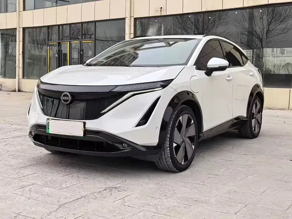 Nissan Ariya — фото 1
