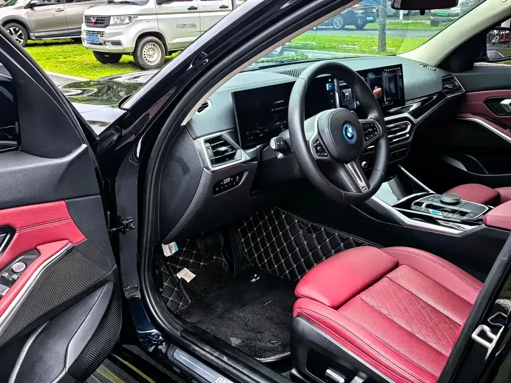 BMW i3 2024 из CN, фото 5