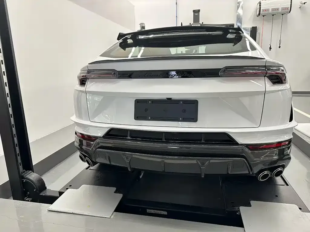 Lamborghini Urus — фото 5