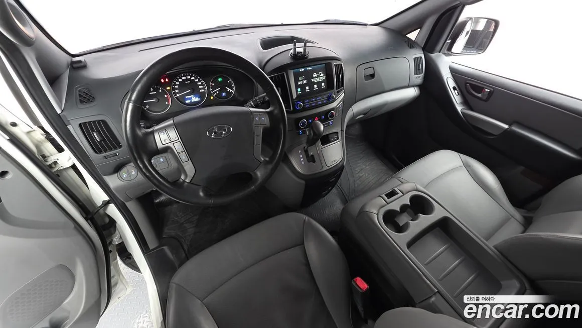 Hyundai Starex 2021 из KR, фото 3