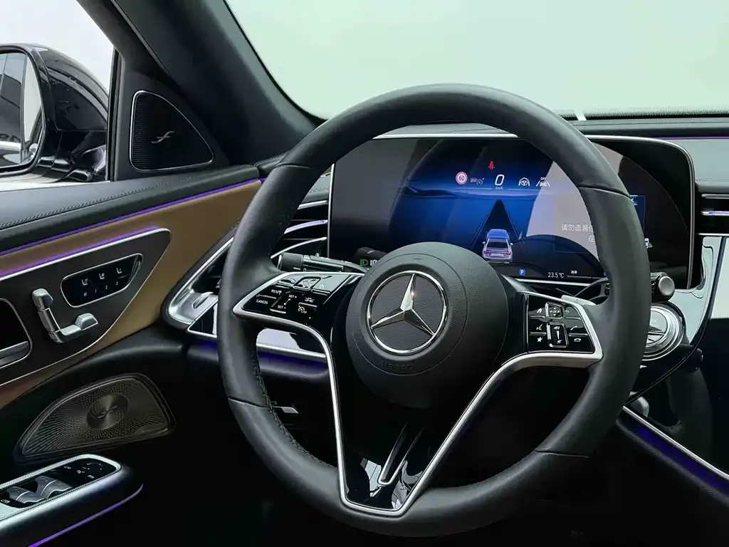 Mercedes-Benz E-Class 2024 из CN, фото 4