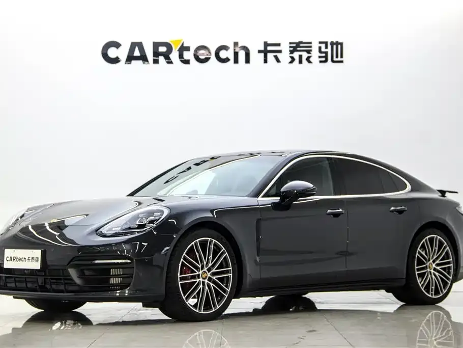 Porsche Panamera — фото 1