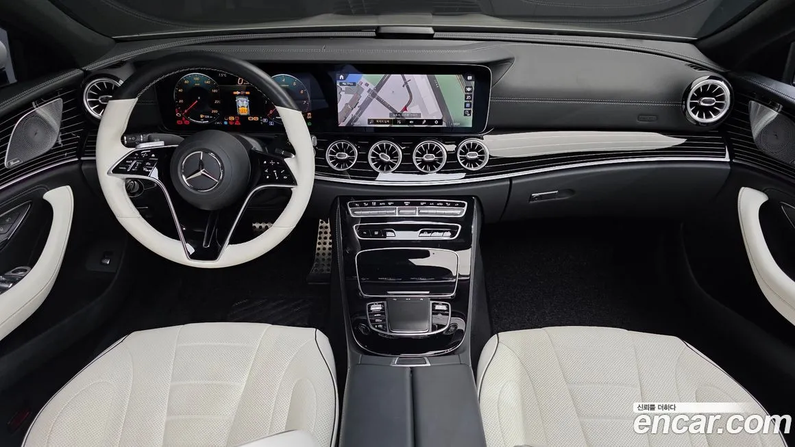 Mercedes-Benz CLS-Class — фото 7