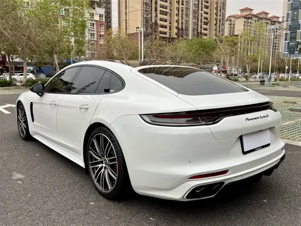 Porsche Panamera — фото 4