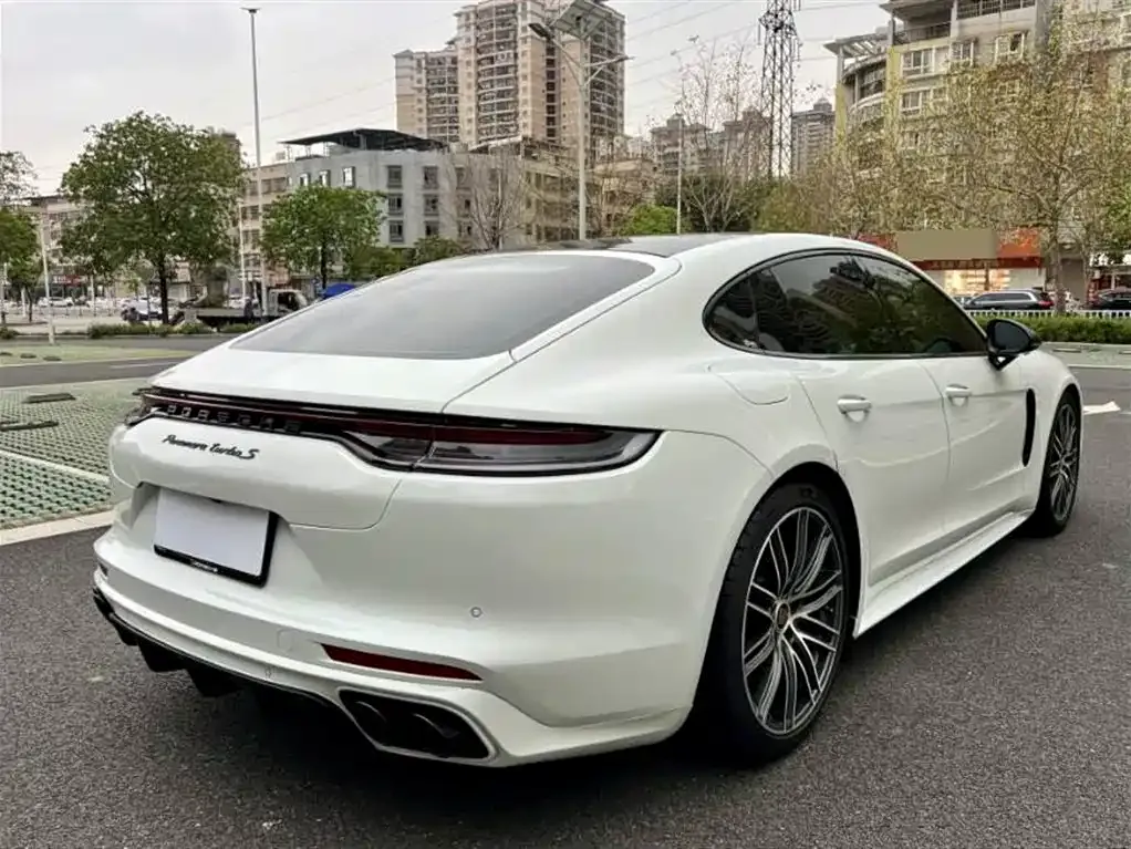Porsche Panamera — фото 9