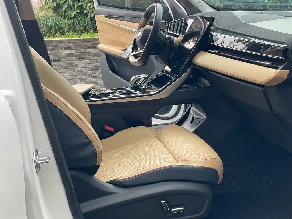 Geely Boyue L 2024 из CN, фото 5