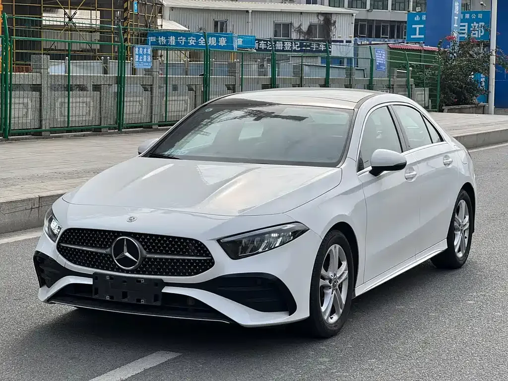Mercedes-Benz A-Class — фото 1