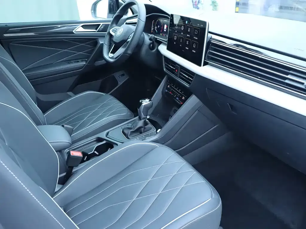 Volkswagen Tiguan L 2025 из CN, фото 6