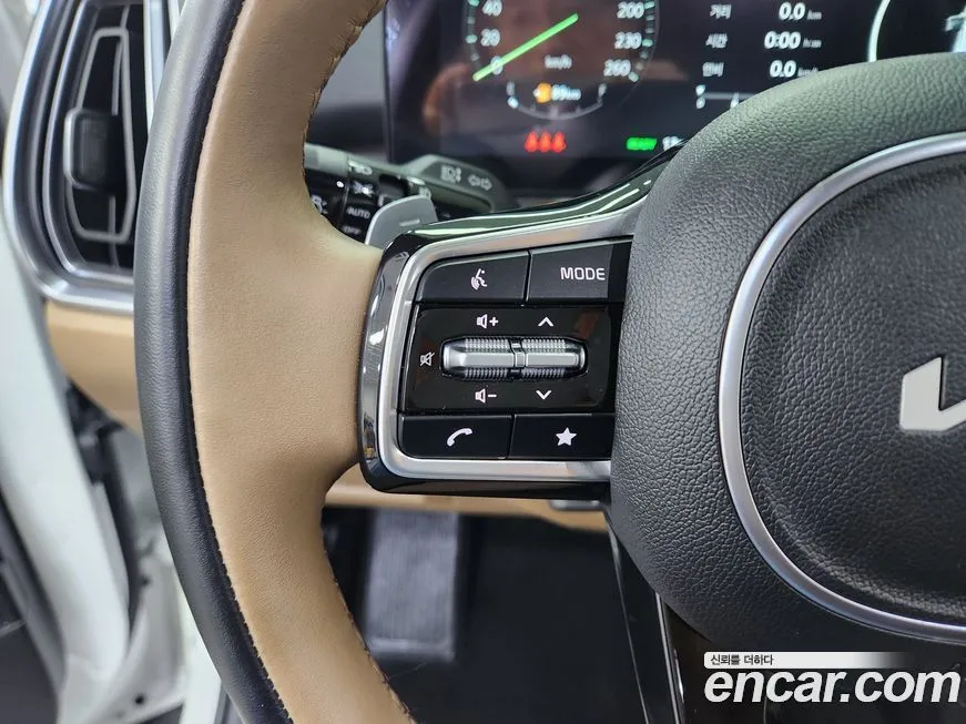 Kia Sorento — фото 4