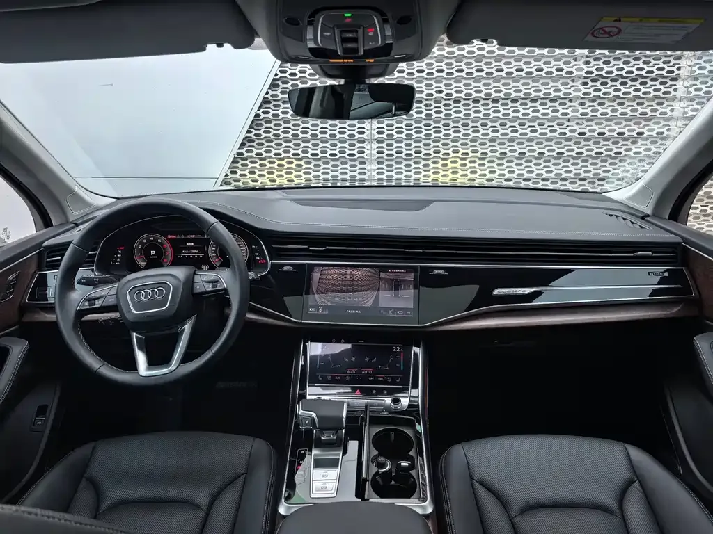 Audi Q7 — фото 3
