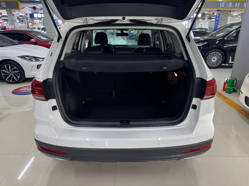 Volkswagen Tharu 2022 из CN, фото 3