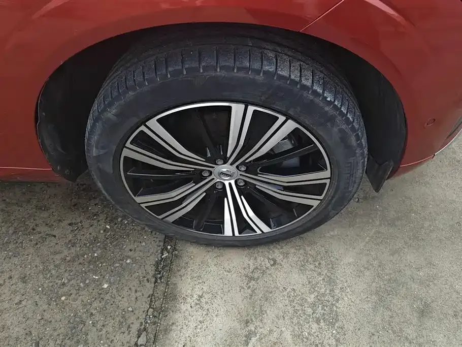 Volvo XC60 PHEV 2022 из CN, фото 8