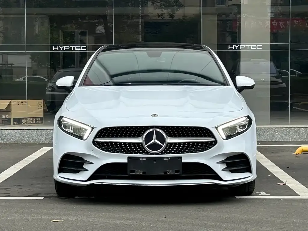 Mercedes-Benz A-Class — фото 1
