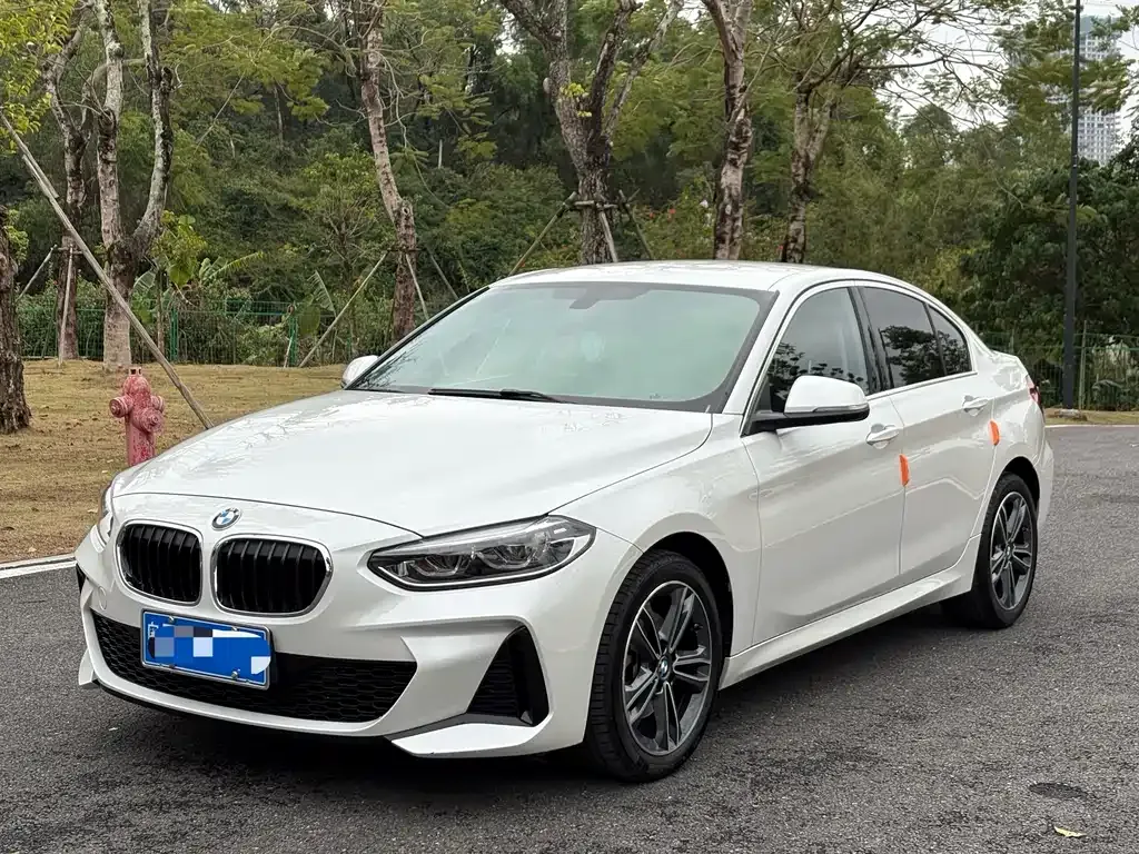 BMW 1 Series — фото 1