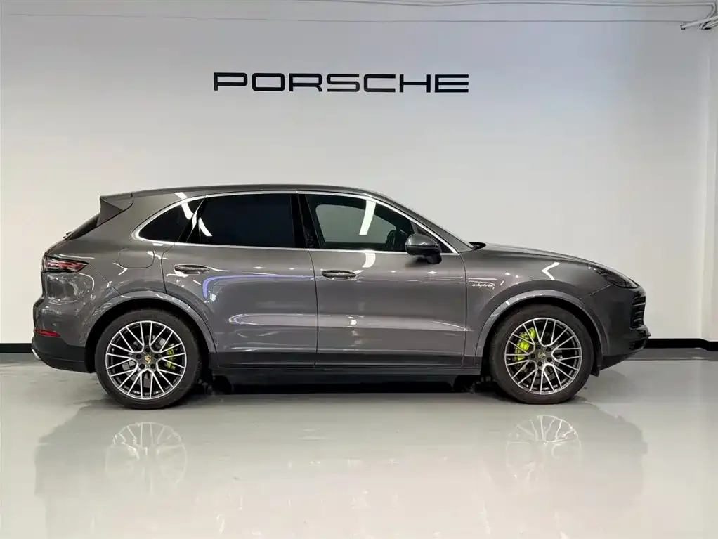 Porsche Cayenne Hybrid 2021 из CN, фото 6