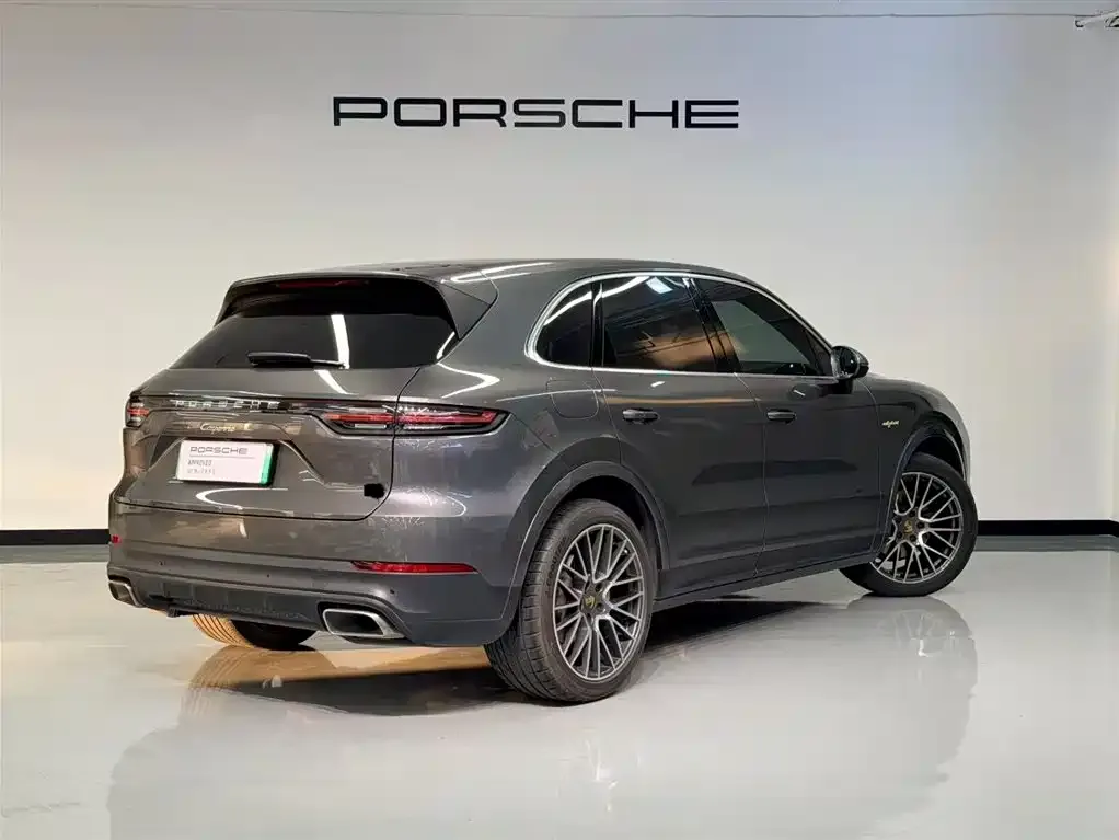 Porsche Cayenne Hybrid 2021 из CN, фото 3