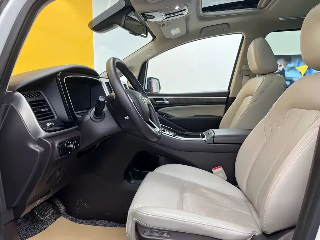 GAC Motor Trumpchi M8 — фото 3