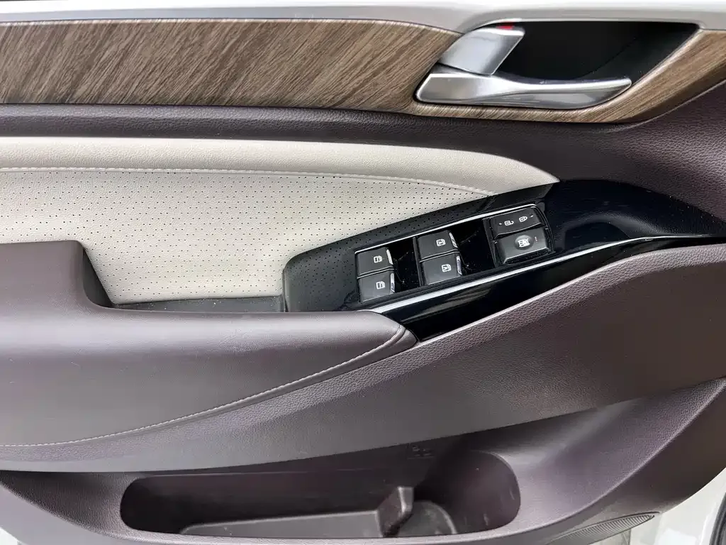GAC Motor Trumpchi M8 — фото 8