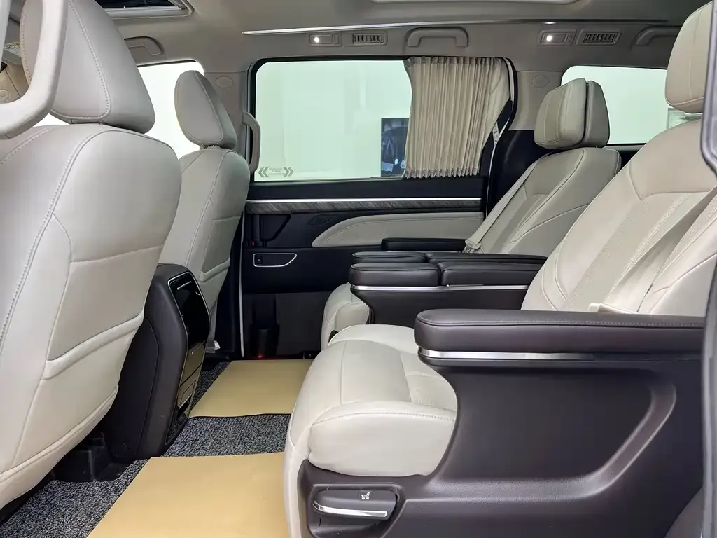 GAC Motor Trumpchi M8 — фото 6