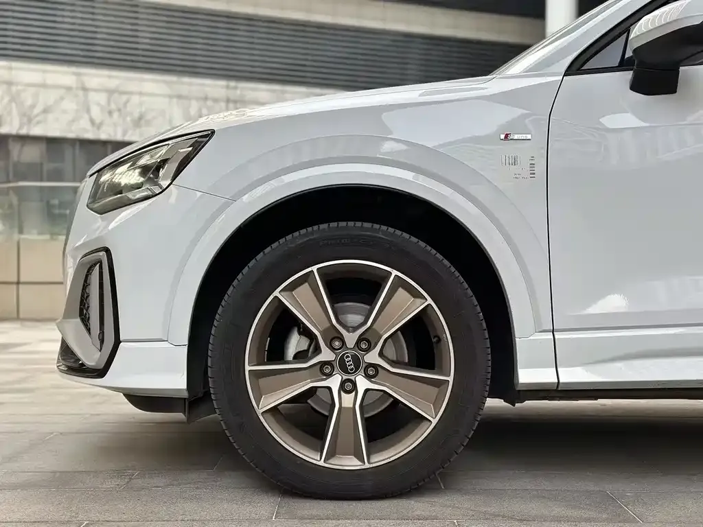 Audi Q2L 2022 из CN, фото 3