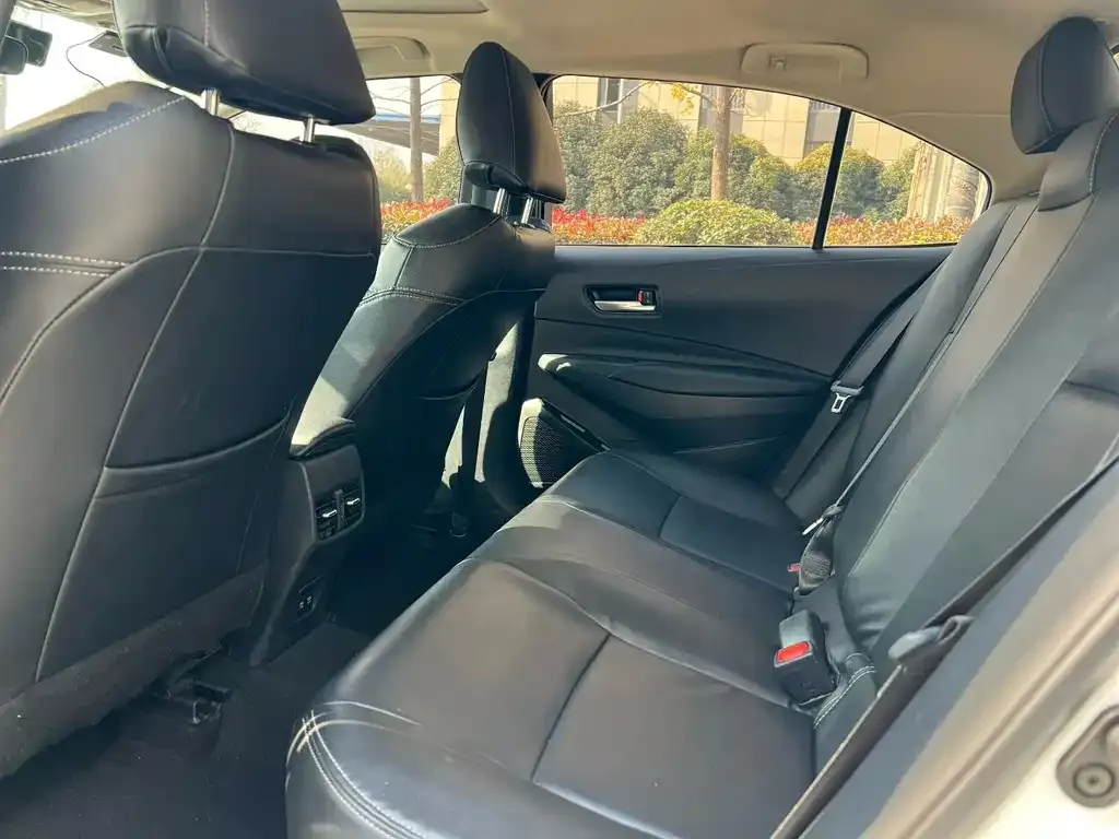 Toyota Corolla 2022 из CN, фото 9