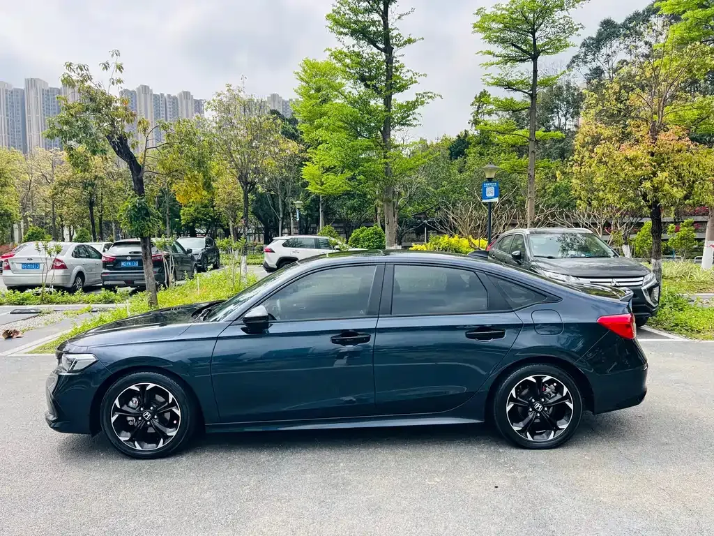 Honda Civic — фото 9