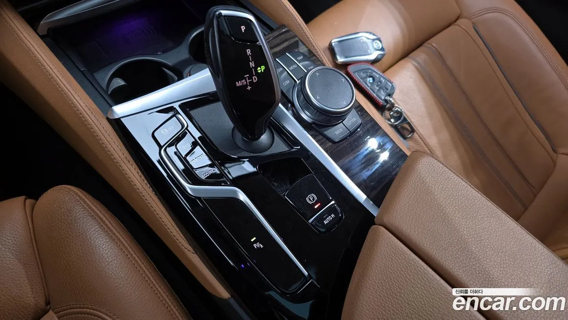 BMW 5-Series 2021 из KR, фото 10