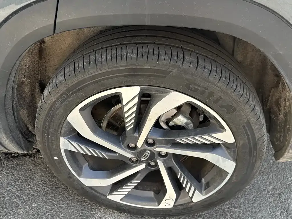 Geely Xingyue L 2023 из CN, фото 2