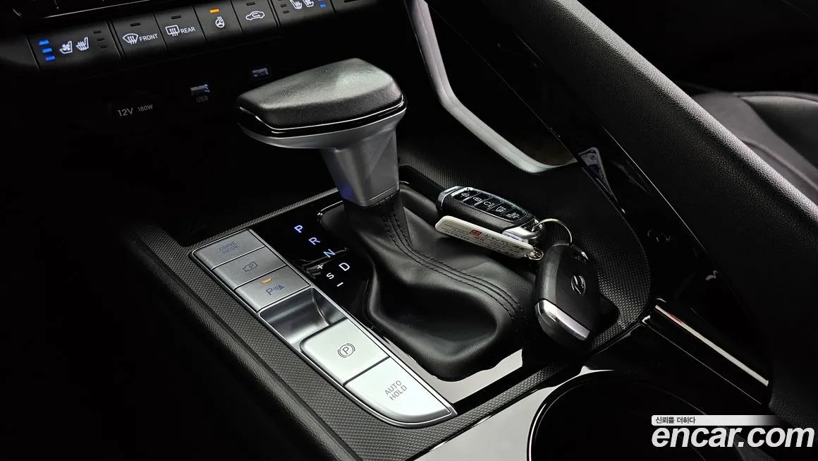 Hyundai AVANTE — фото 3