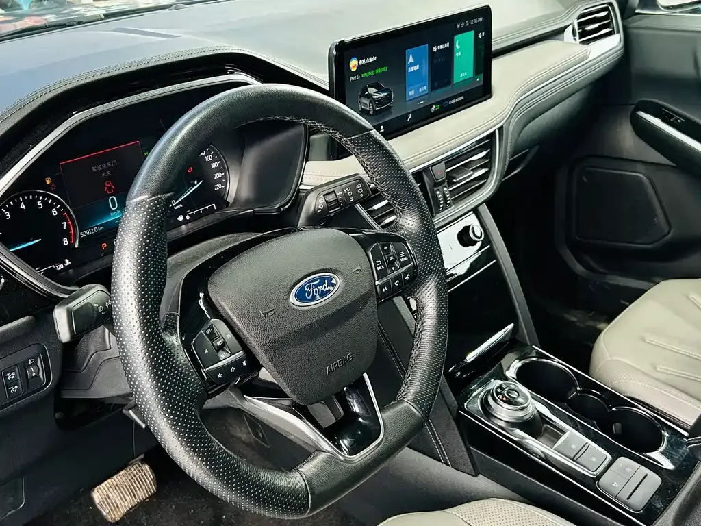 Ford Escape — фото 4
