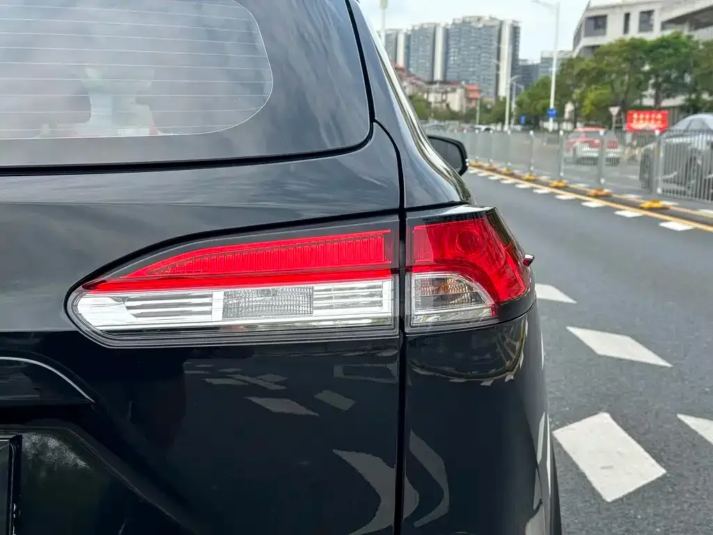 Toyota Frontlander 2024 из CN, фото 4