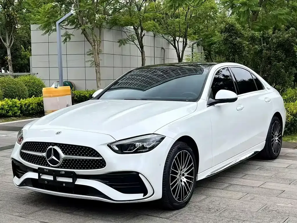 Mercedes-Benz C-Class — фото 1