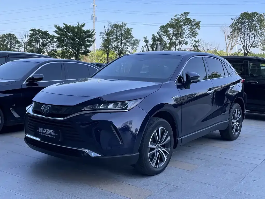 Toyota Harrier 2022 из CN, фото 1