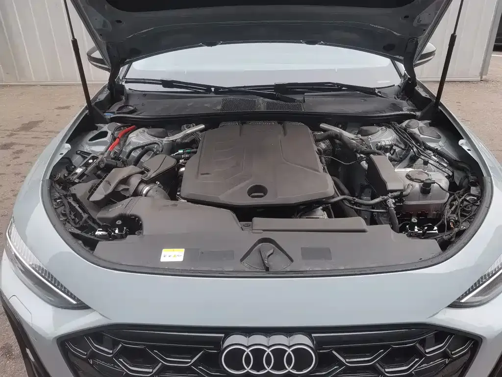 Audi A5L — фото 5